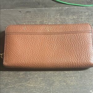 Fossil‎ Brown Pebbled Leather Wallet with Gold Accents and Grey Interior